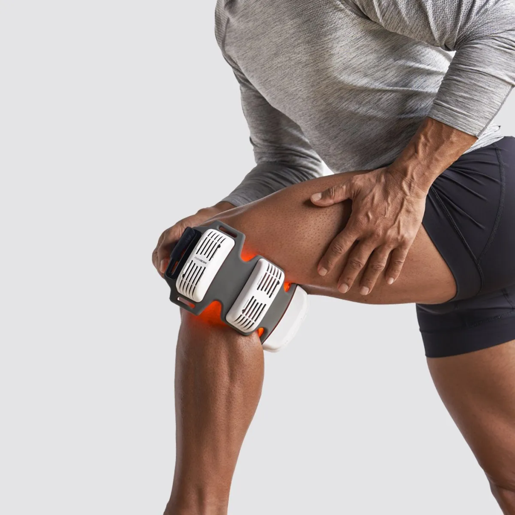 A man uses FlexBeam to promote regeneration of knee fatigue.